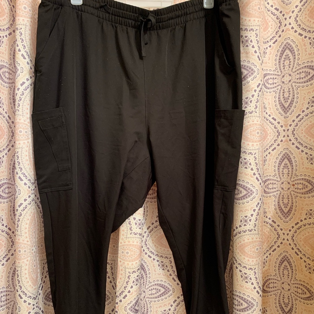 Scrub joggers
